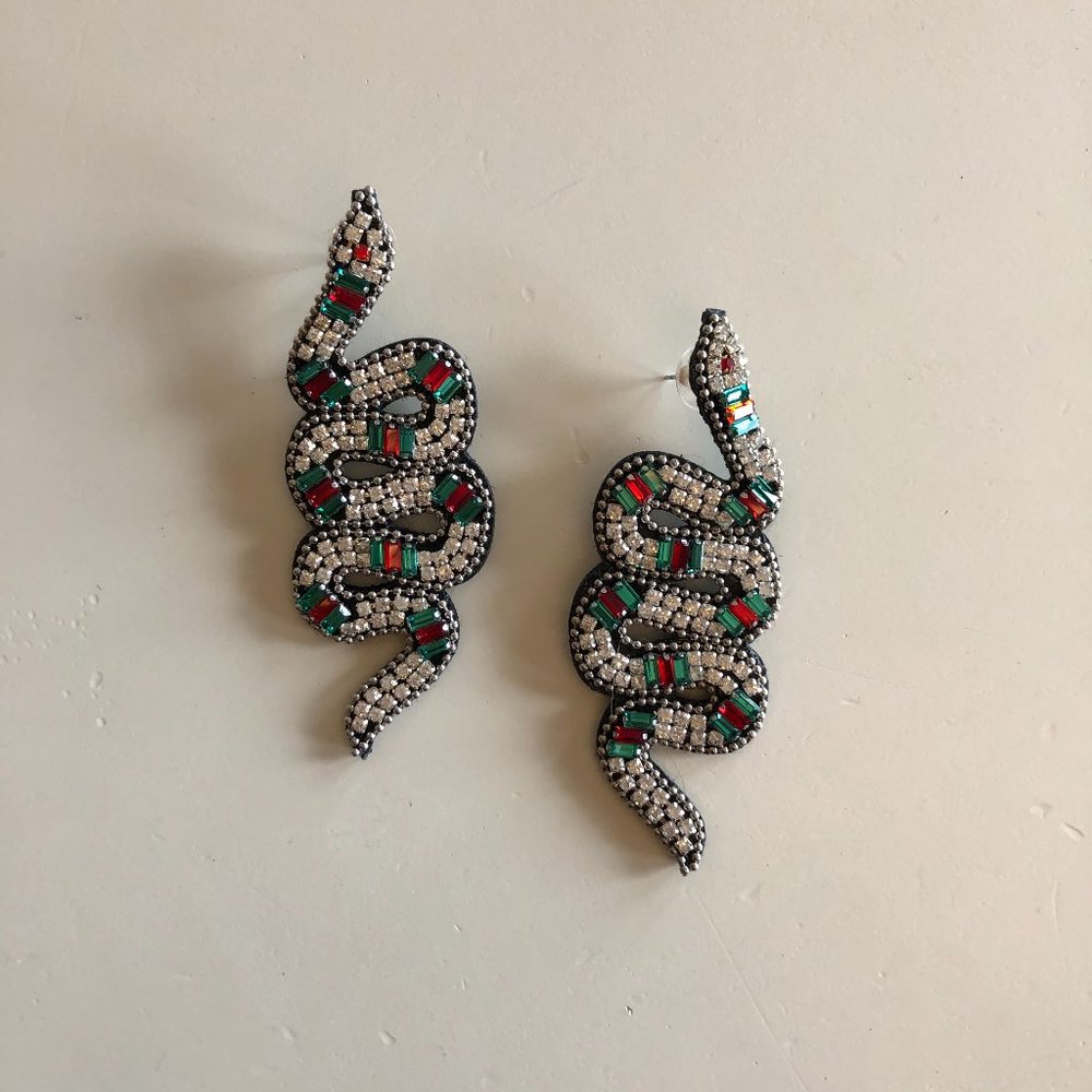 NWOT snake Swarovski crystal earrings